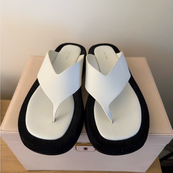 The Row Ginza Sandals (White/Black) - Picture 2 of 5